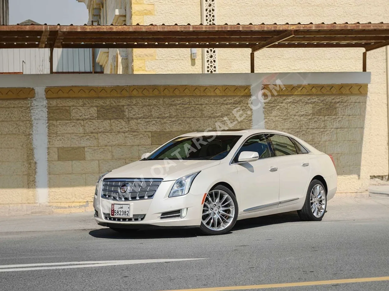Cadillac XTS 4 2013 Automatic 91,000 Km 6 Cylinder Front Wheel Drive (FWD) Sedan Pearl