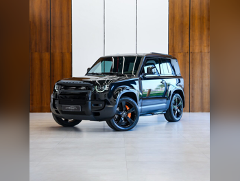 Land Rover  Defender  90 HSE  2022  Automatic  61,000 Km  6 Cylinder  Four Wheel Drive (4WD)  SUV  Black  With Warranty