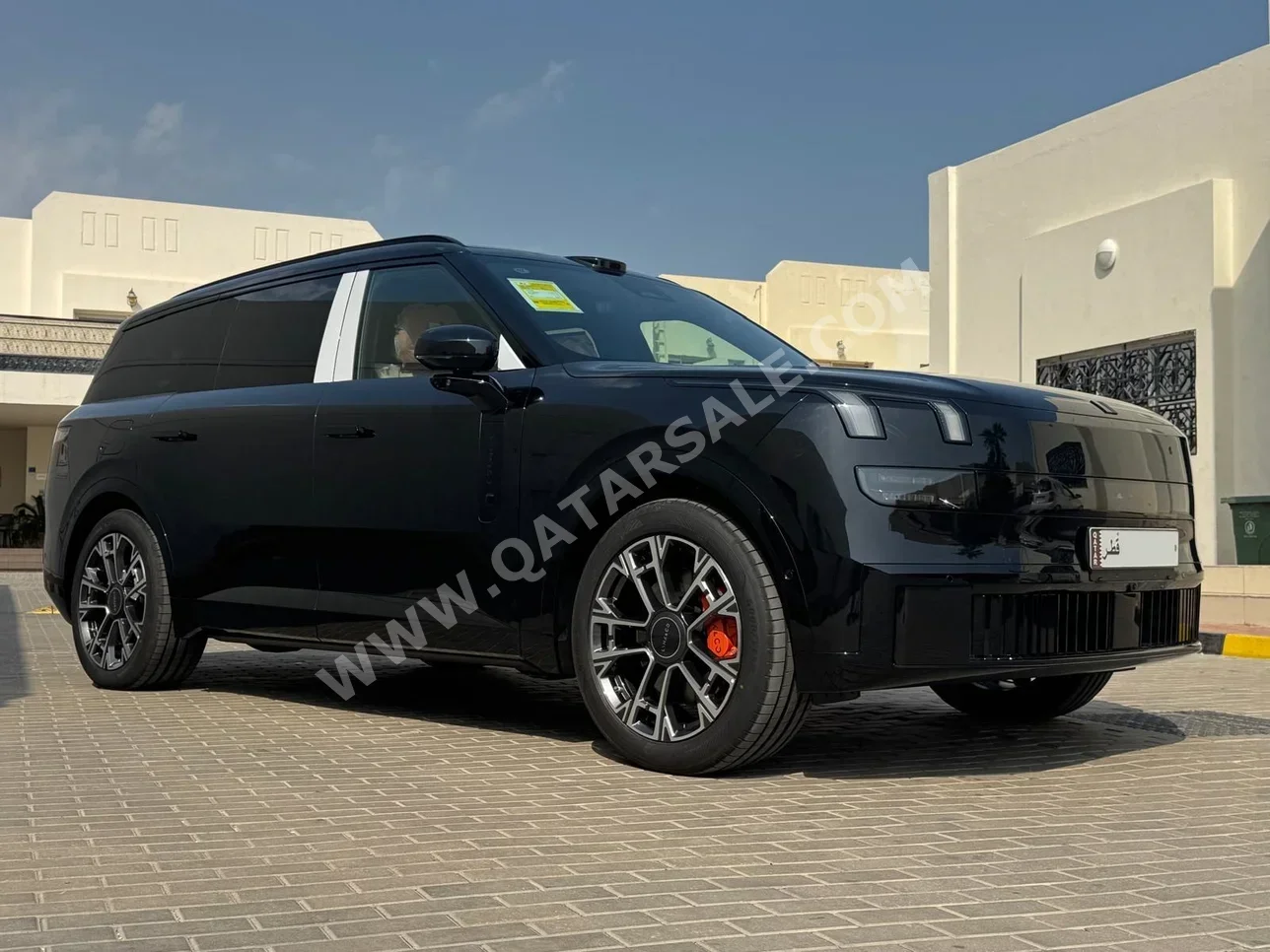 لينك اند كو  900  2026  اوتوماتيك  0 كم  4 سلندر  دفع رباعي  اس يو في  أسود