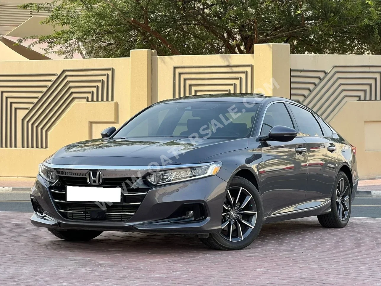 هوندا  اكورد  2022  اوتوماتيك  8,000 كم  4 سلندر  سحب امامي  سيدان  رمادي