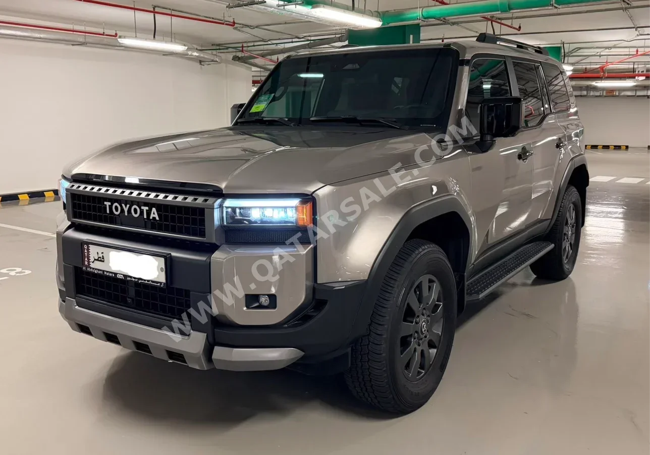 تويوتا  برادو  تي اكس تيربو  2024  اوتوماتيك  17,900 كم  4 سلندر  دفع رباعي  اس يو في  برونزي  تحت الضمان