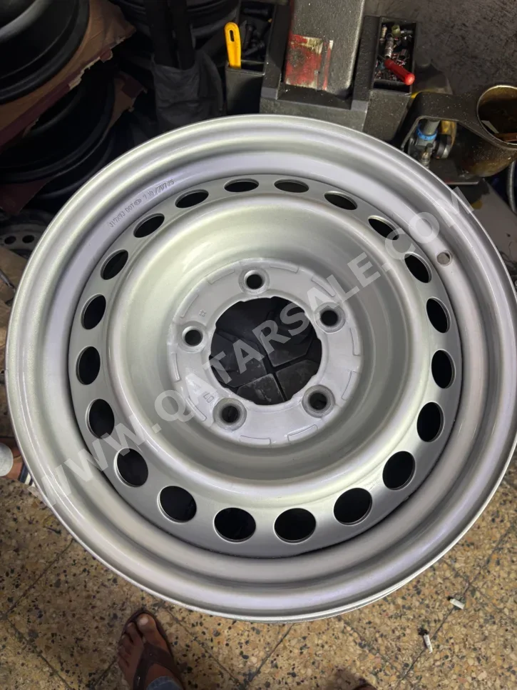 Tire & Rims Made in Japan / 4 Seasons Rim Included 17"