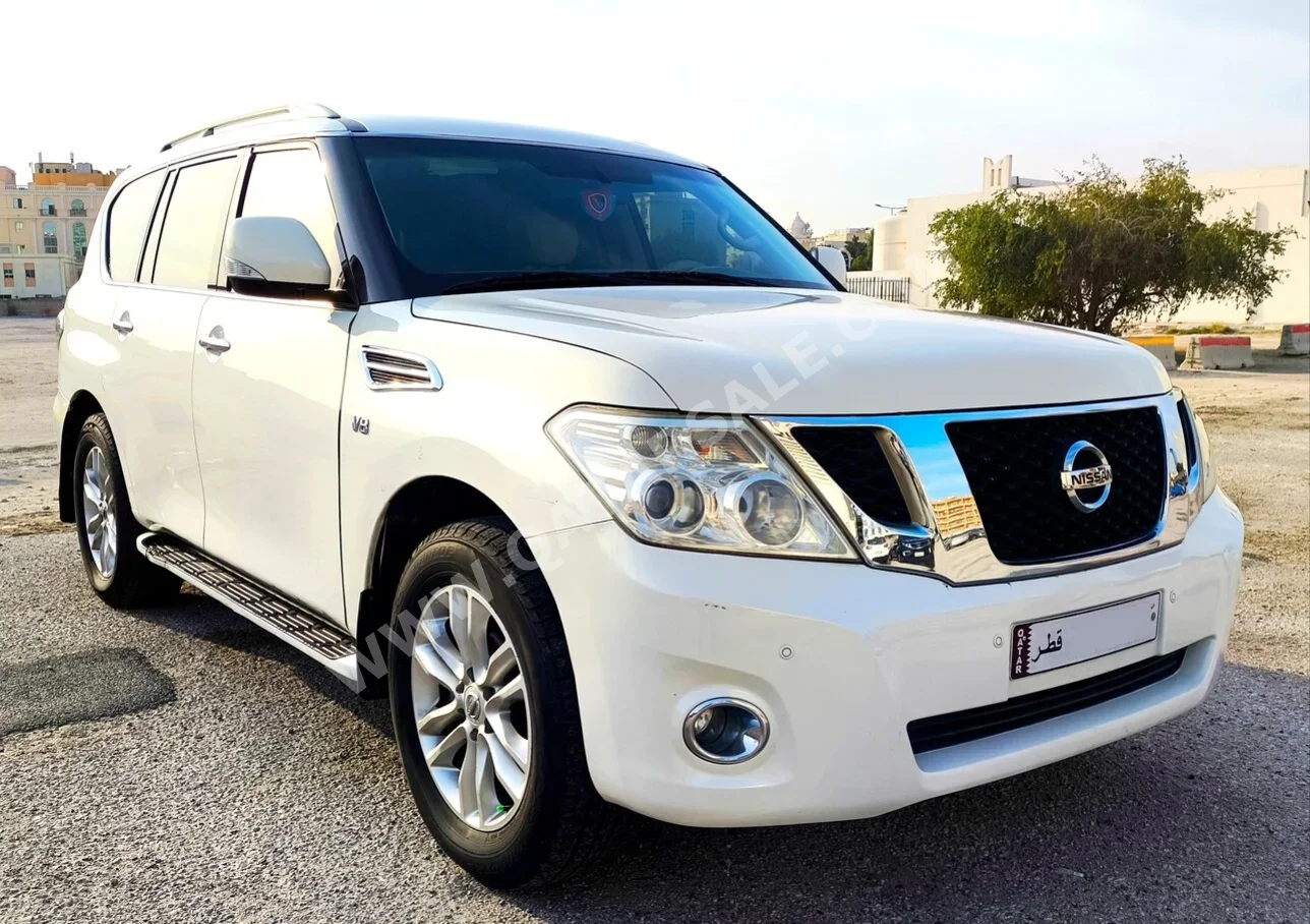 Nissan Patrol LE 2012 Automatic 222,000 Km 8 Cylinder Four Wheel Drive (4WD) SUV White