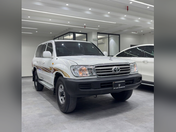 Toyota  Land Cruiser  GXR  2007  Automatic  389,000 Km  6 Cylinder  Four Wheel Drive (4WD)  SUV  White