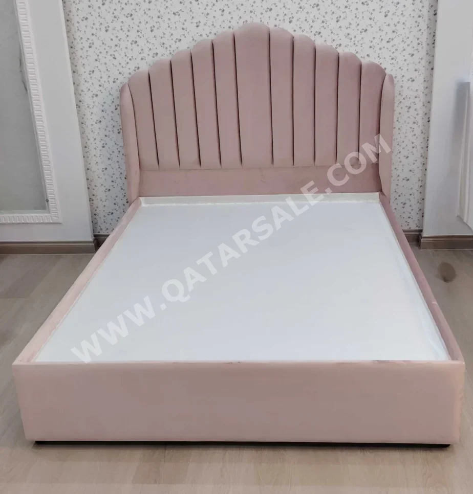 Beds - Lifestyle  - Queen  - Pink  - Mattress Included