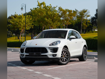 Porsche  Macan  S  2015  Automatic  98,000 Km  6 Cylinder  Four Wheel Drive (4WD)  SUV  White
