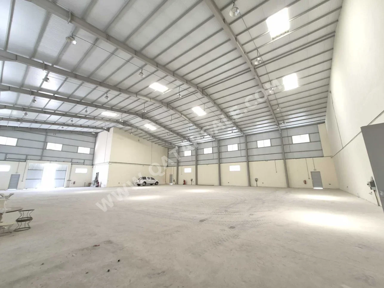 Warehouses & Stores - Al Rayyan  - Industrial Area  -Area Size: 3100 Square Meter