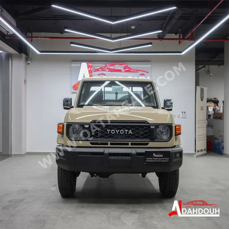 Toyota Land Cruiser LX 2025 Manual 0 Km 6 Cylinder Four Wheel Drive (4WD) Pick Up Beige With Warranty