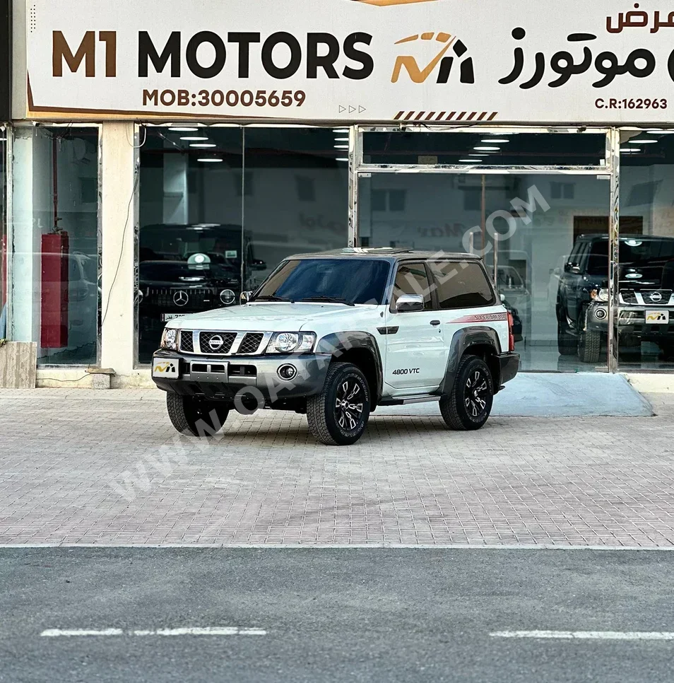 نيسان  باترول  سوبر سفاري  2024  عادي  1,000 كم  6 سلندر  دفع رباعي  اس يو في  أبيض  تحت الضمان