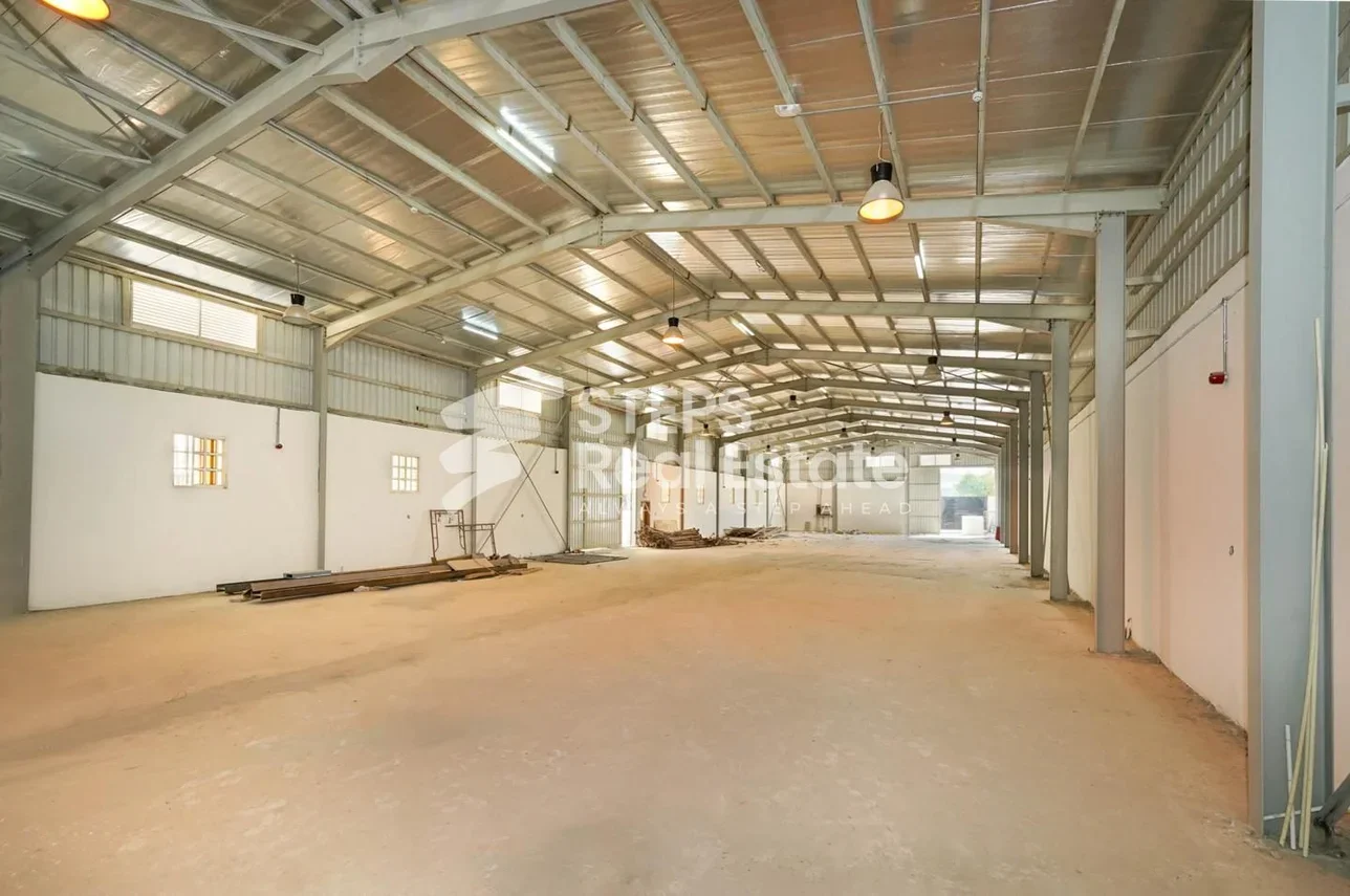 Warehouses & Stores - Al Rayyan  - Industrial Area  -Area Size: 800 Square Meter
