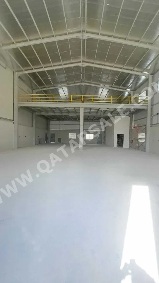 Warehouses & Stores - Al Wakrah  - Barkit Al Awamer  -Area Size: 1000 Square Meter