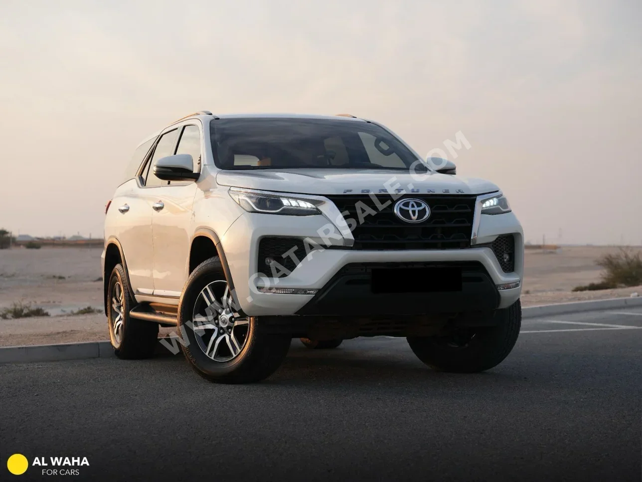 Toyota  Fortuner  2021  Automatic  88,700 Km  6 Cylinder  Four Wheel Drive (4WD)  SUV  White  With Warranty