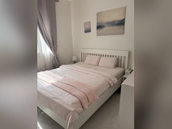 أطقم غرف نوم - ايكيا  - طقم مكون من قطعتين  - أبيض