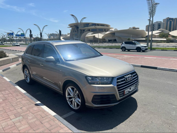 Audi  Q7  S-Line  2016  Automatic  197,000 Km  6 Cylinder  Four Wheel Drive (4WD)  SUV  Gold