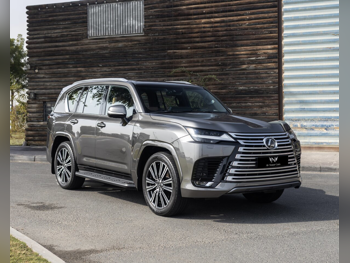 لكزس  ال اكس  600 لكجري  2024  اوتوماتيك  88,000 كم  6 سلندر  دفع رباعي  اس يو في  رمادي  تحت الضمان