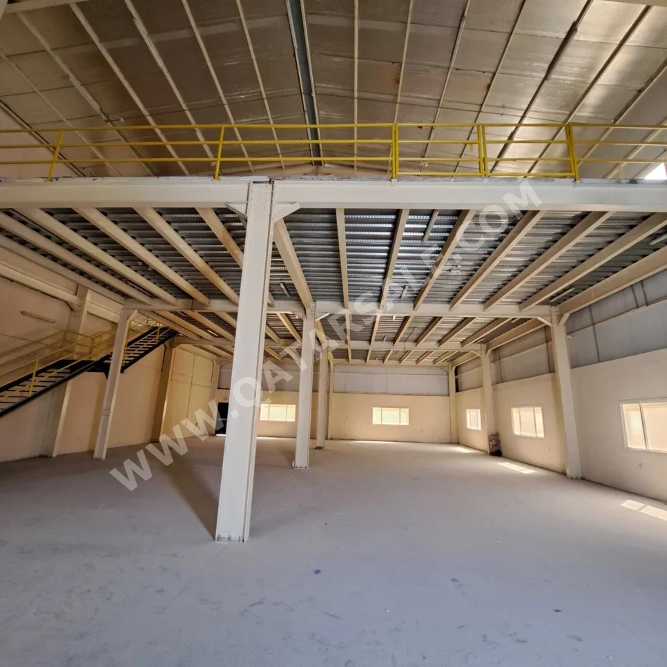 Warehouses & Stores - Al Wakrah  - Barkit Al Awamer  -Area Size: 1000 Square Meter