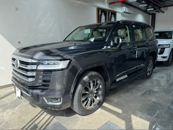 تويوتا  لاند كروزر  في اكس ار توين توربو  2025  اوتوماتيك  0 كم  6 سلندر  دفع رباعي  اس يو في  رمادي  تحت الضمان