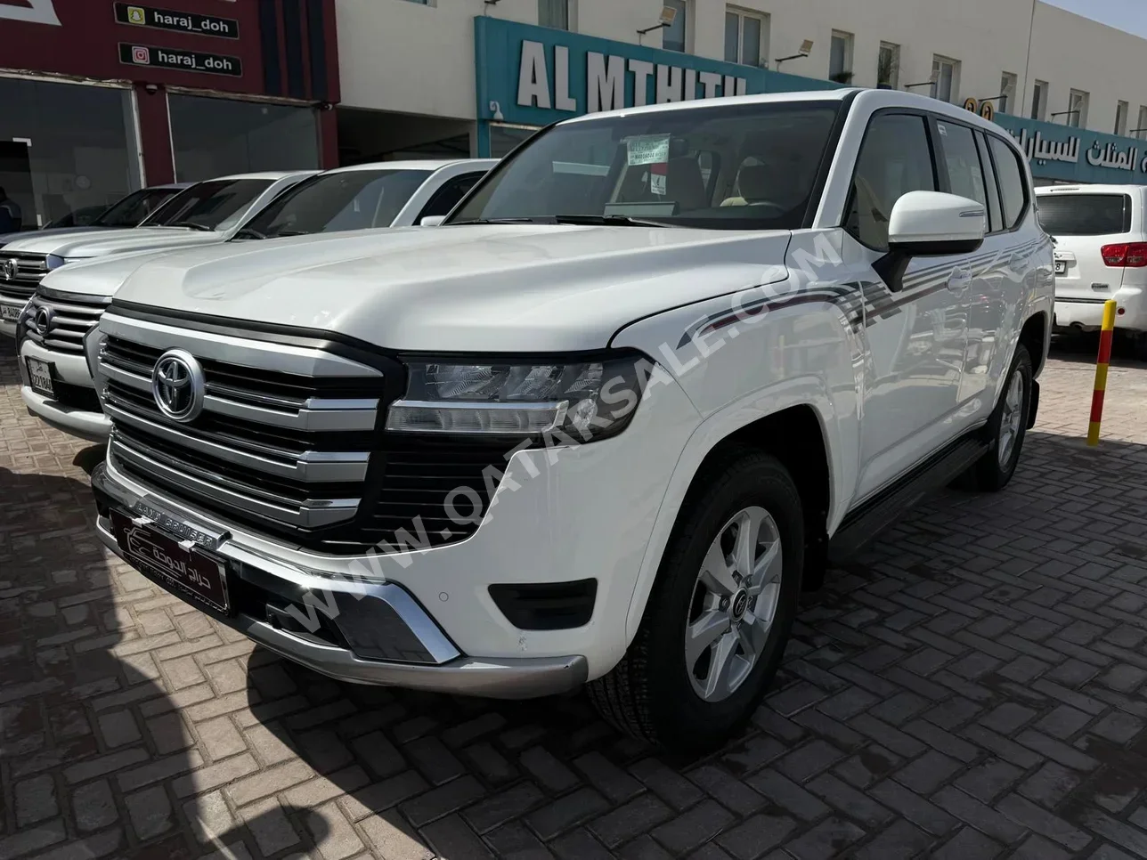 تويوتا لاند كروزر جي اكس ار 2022 اوتوماتيك 190,000 كم 6 سلندر دفع رباعي اس يو في أبيض