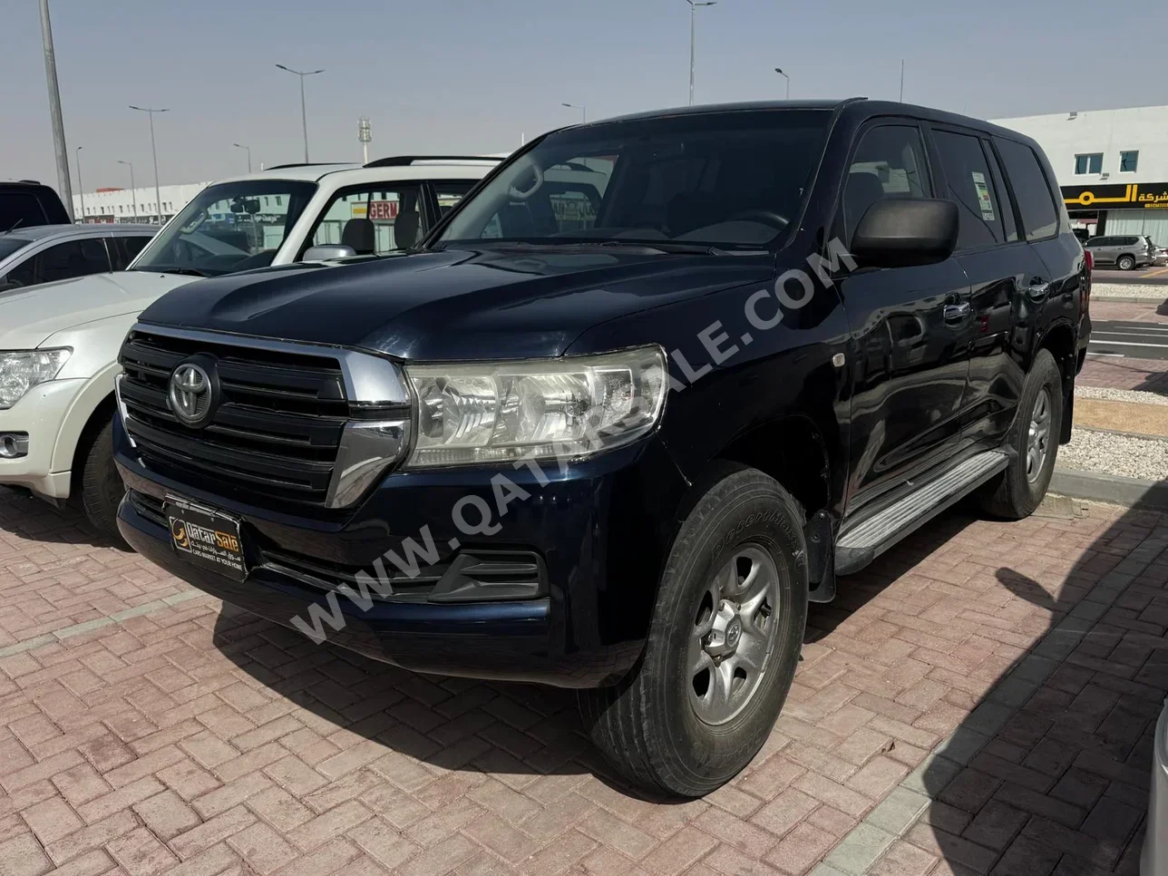 تويوتا  لاند كروزر  جي  2013  عادي  470,000 كم  6 سلندر  دفع رباعي  اس يو في  أزرق غامق