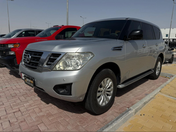 نيسان  باترول  اس اي  2017  اوتوماتيك  330,000 كم  8 سلندر  دفع رباعي  اس يو في  فضي