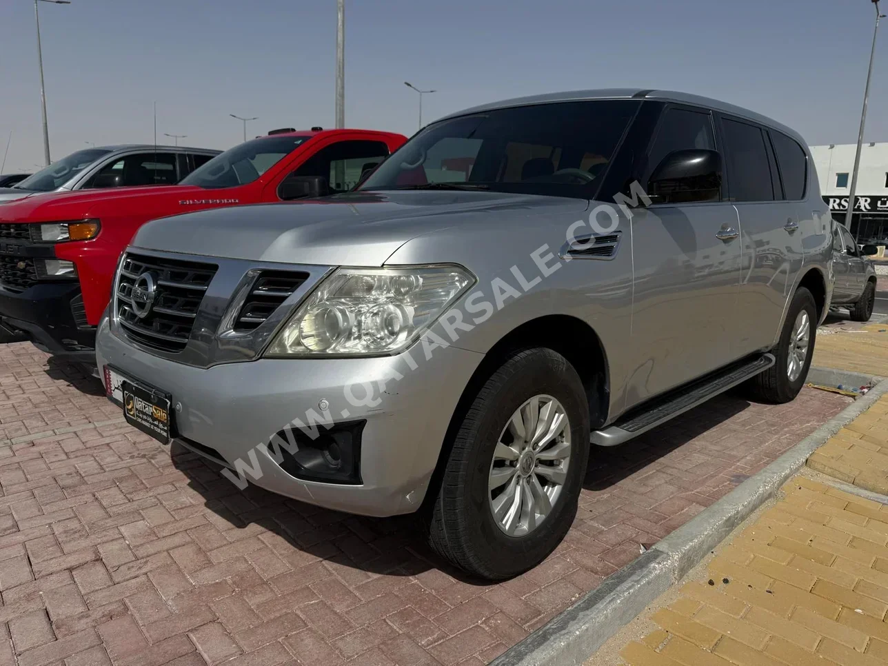 نيسان  باترول  اس اي  2017  اوتوماتيك  330,000 كم  8 سلندر  دفع رباعي  اس يو في  فضي