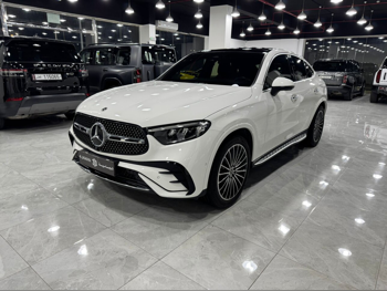 مرسيدس - بنز  جي ال سي  200  2024  اوتوماتيك  38,000 كم  4 سلندر  دفع رباعي  اس يو في  أبيض  تحت الضمان