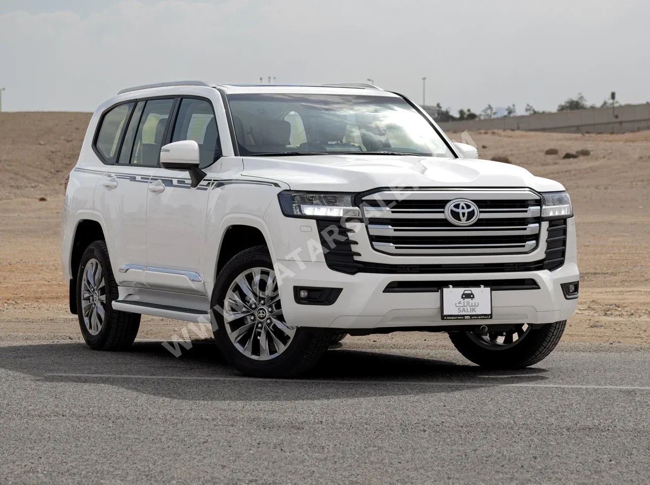تويوتا  لاند كروزر جي اكس ار  6 سلندر  إس يو في 4 في 4  أبيض  2026