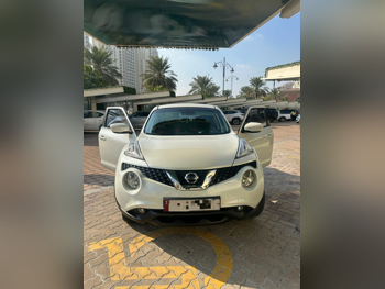 Nissan  Juke  Turbo  2016  Automatic  100,000 Km  4 Cylinder  Front Wheel Drive (FWD)  SUV  White