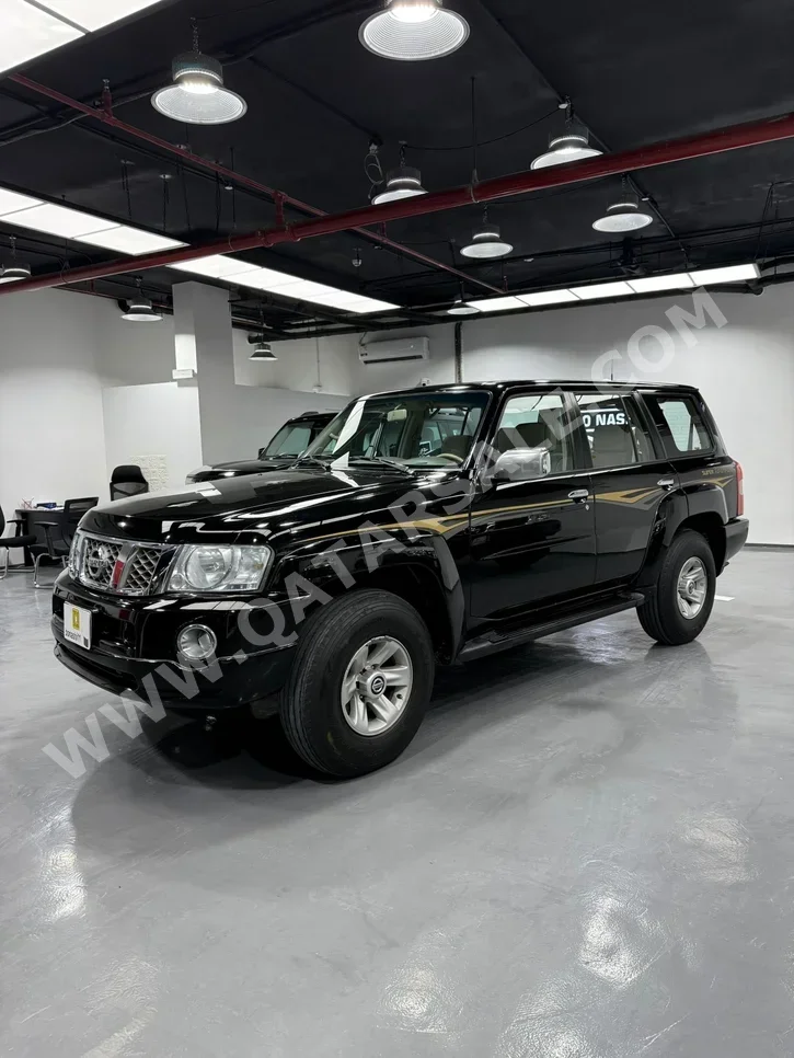 Nissan  Patrol  Safari  2005  Manual  127,093 Km  6 Cylinder  Four Wheel Drive (4WD)  SUV  Black