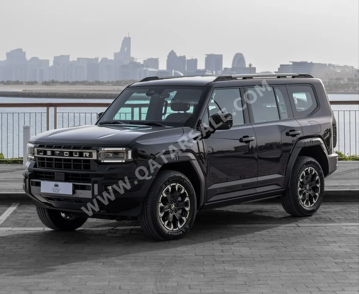 جيتور  جي 700  4 سلندر  إس يو في 4 في 4  أسود  2026