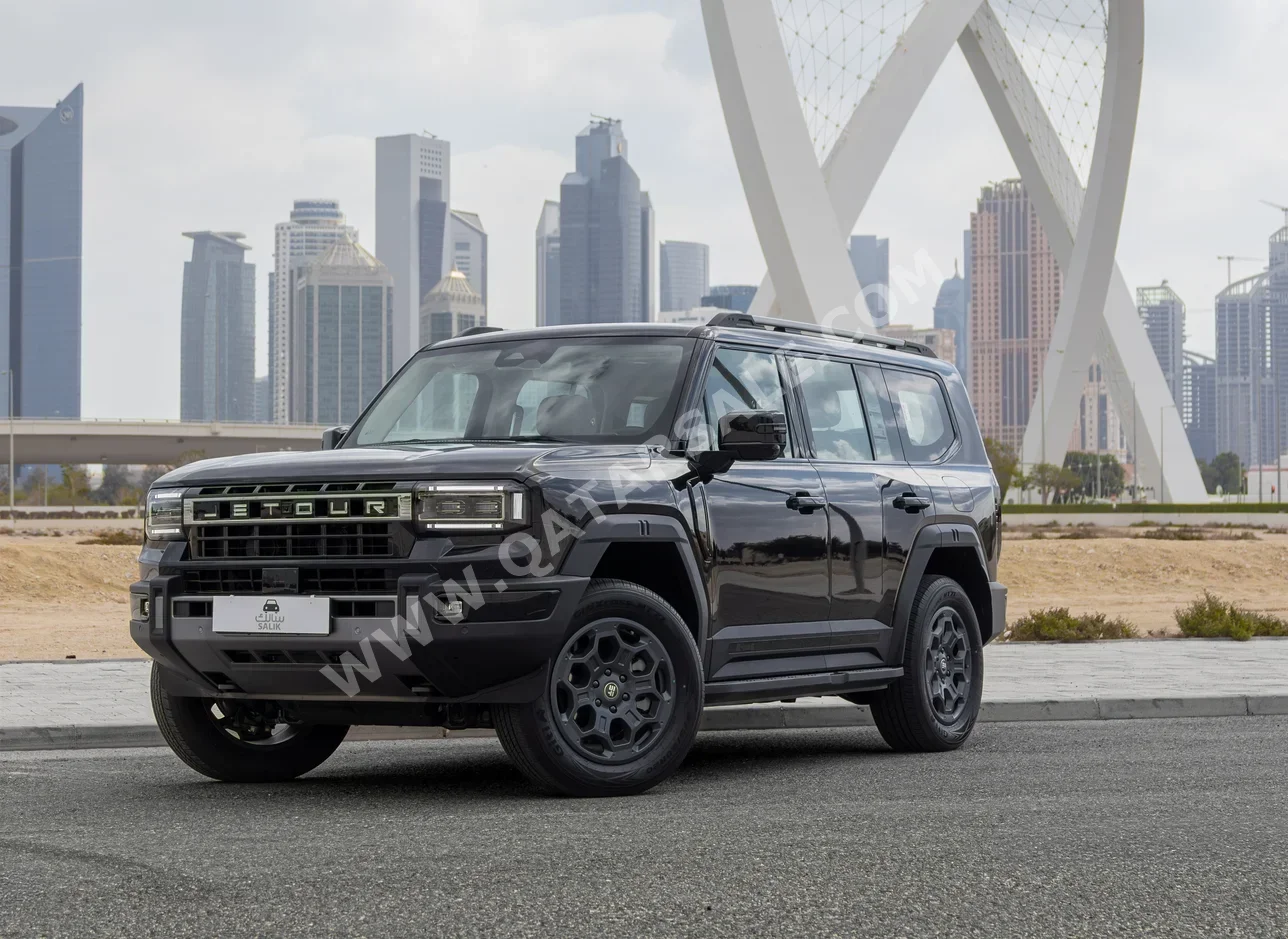 جيتور  جي 700  4 سلندر  إس يو في 4 في 4  أسود  2026