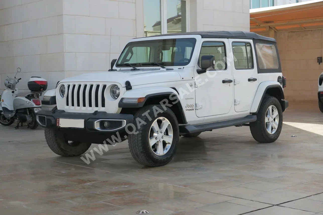 جييب رانجلار صحارى 2018 اوتوماتيك 72,000 كم 6 سلندر دفع رباعي اس يو في أبيض