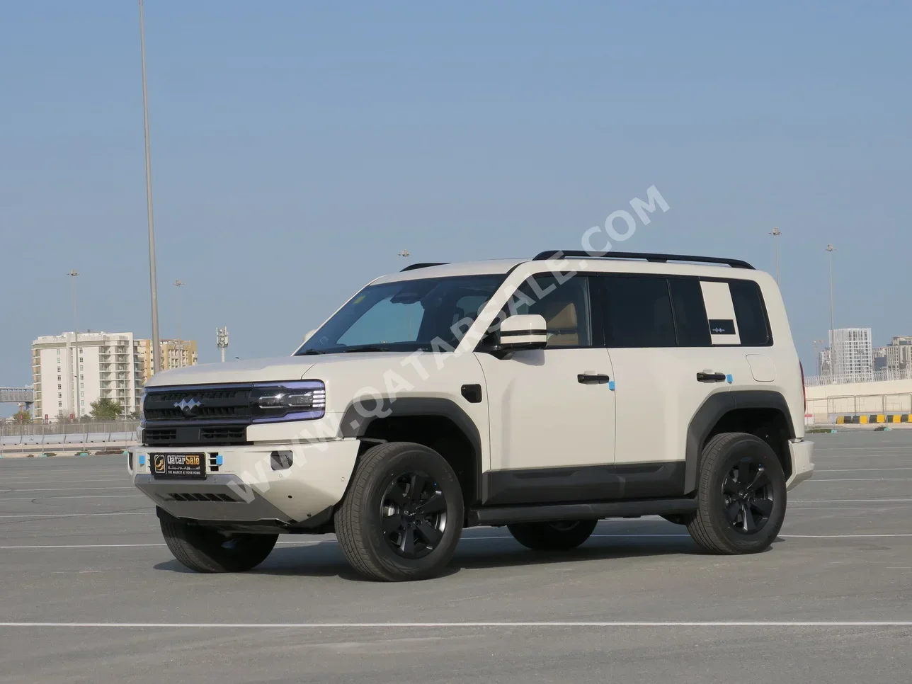 BYD  Leopard 5  Ultra 5  2026  Automatic  0 Km  4 Cylinder  Four Wheel Drive (4WD)  SUV  Beige