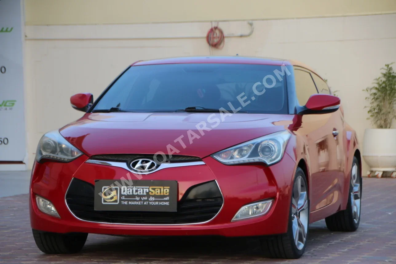 Hyundai Veloster 2013 Automatic 78,000 Km 4 Cylinder Front Wheel Drive (FWD) Hatchback Red