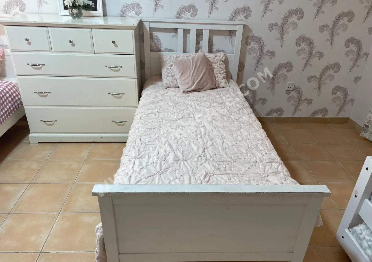Beds - IKEA  - Single  - White  - Mattress Included