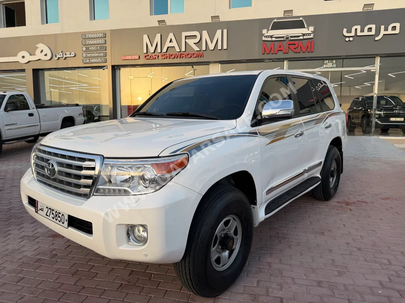 Toyota  Land Cruiser  VXR  2012  Automatic  388,000 Km  8 Cylinder  Four Wheel Drive (4WD)  SUV  White