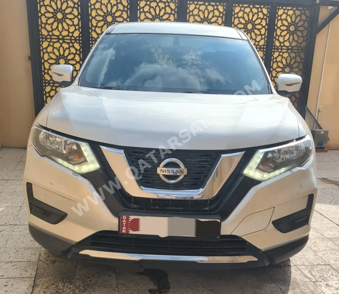 نيسان  إكس - ترايل  2020  اوتوماتيك  112,000 كم  4 سلندر  سحب امامي  اس يو في  رمادي