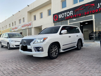 لكزس  ال اكس  570 اس  2014  اوتوماتيك  211,000 كم  8 سلندر  دفع رباعي  اس يو في  أبيض