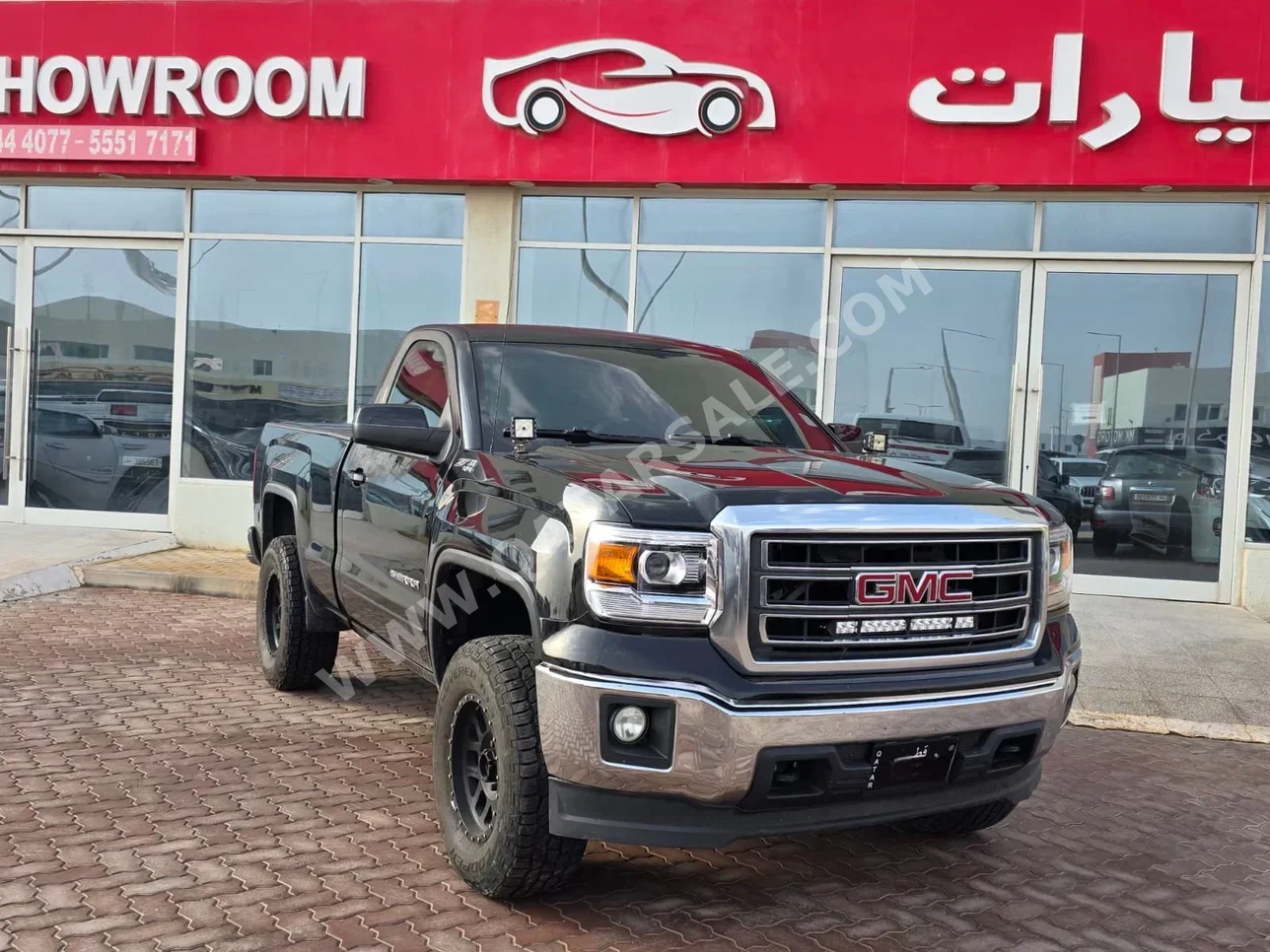 جي ام سي سييرا 1500 2014 اوتوماتيك 251,000 كم 8 سلندر دفع رباعي بيكب أسود