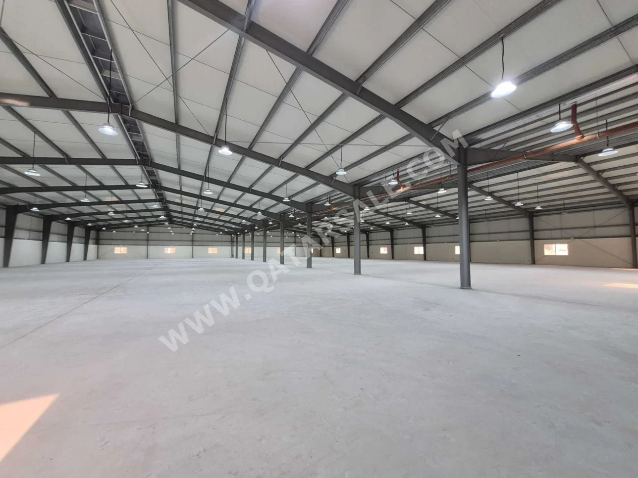 Warehouses & Stores - Al Wakrah  - Barkit Al Awamer  -Area Size: 6500 Square Meter