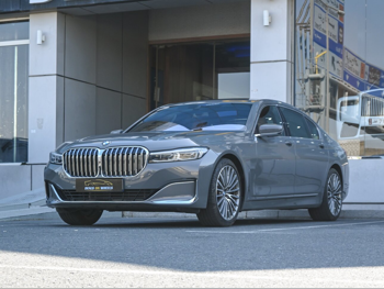 بي ام دبليو  الفئة - السابعة  730 Li  2020  اوتوماتيك  62,000 كم  6 سلندر  دفع خلفي  سيدان  رمادي  تحت الضمان