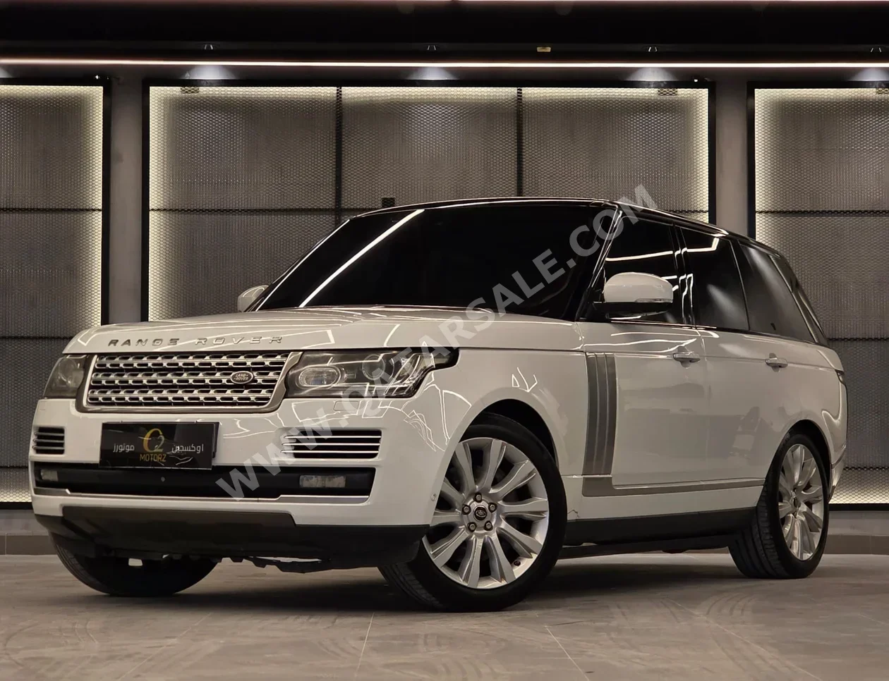 لاند روفر  رنج روفر  فوج سوبر تشارجر  2016  اوتوماتيك  193,000 كم  8 سلندر  دفع رباعي  اس يو في  أبيض