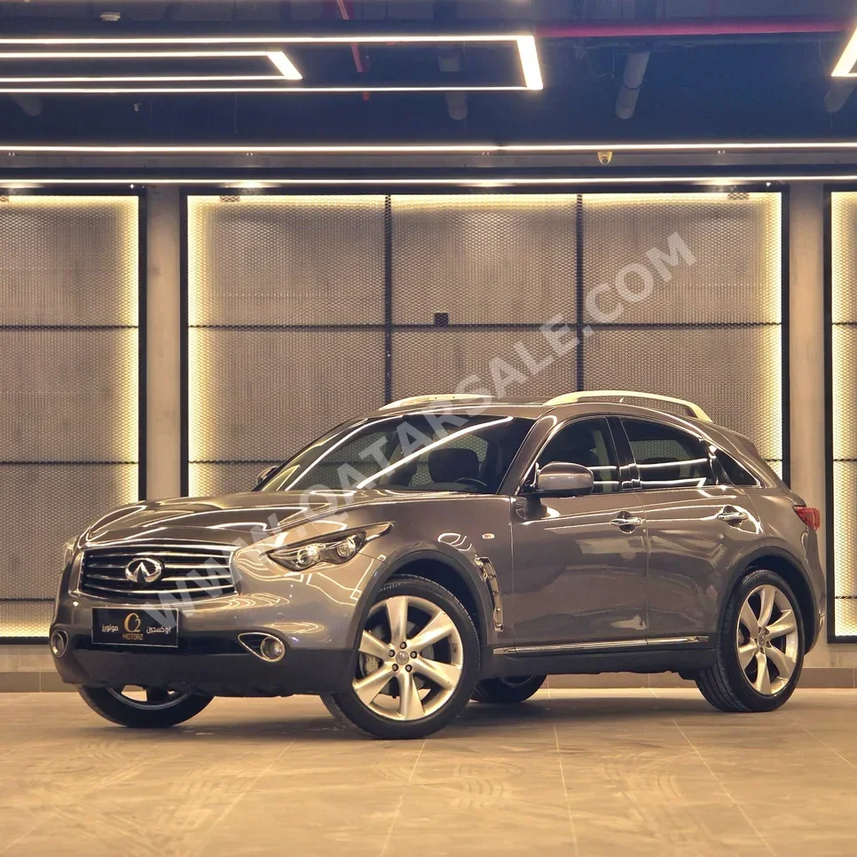 Infiniti  FX  50S  2013  Automatic  172,000 Km  6 Cylinder  Four Wheel Drive (4WD)  SUV  Gray