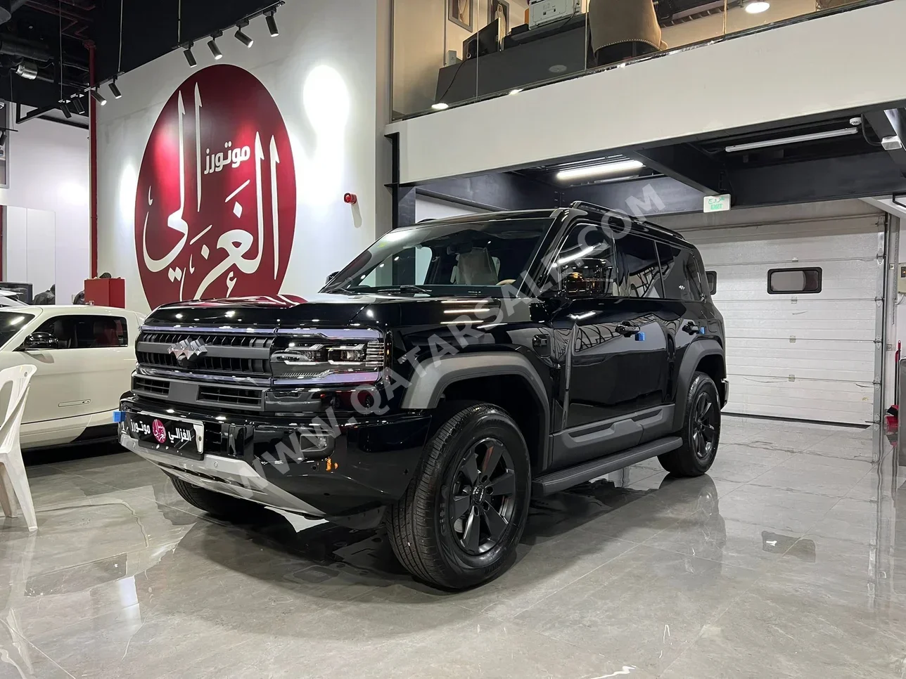 بي واي دي ليوبيرد 5 الترا 5 2026 اوتوماتيك 0 كم 4 سلندر دفع رباعي اس يو في أسود