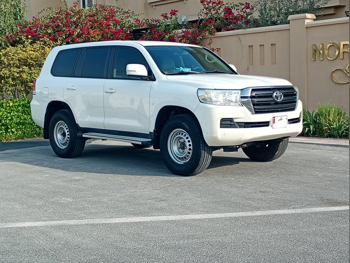 Toyota  Land Cruiser  GX  2016  Automatic  280,000 Km  6 Cylinder  Four Wheel Drive (4WD)  SUV  White