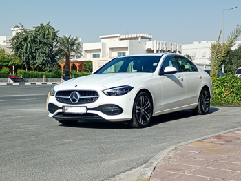 Mercedes-Benz  C-Class  200  2025  Automatic  5,000 Km  4 Cylinder  Rear Wheel Drive (RWD)  Sedan  White  With Warranty