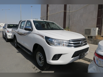 تويوتا  هاي لوكس  2019  اوتوماتيك  352,000 كم  4 سلندر  دفع رباعي  بيكب  أبيض