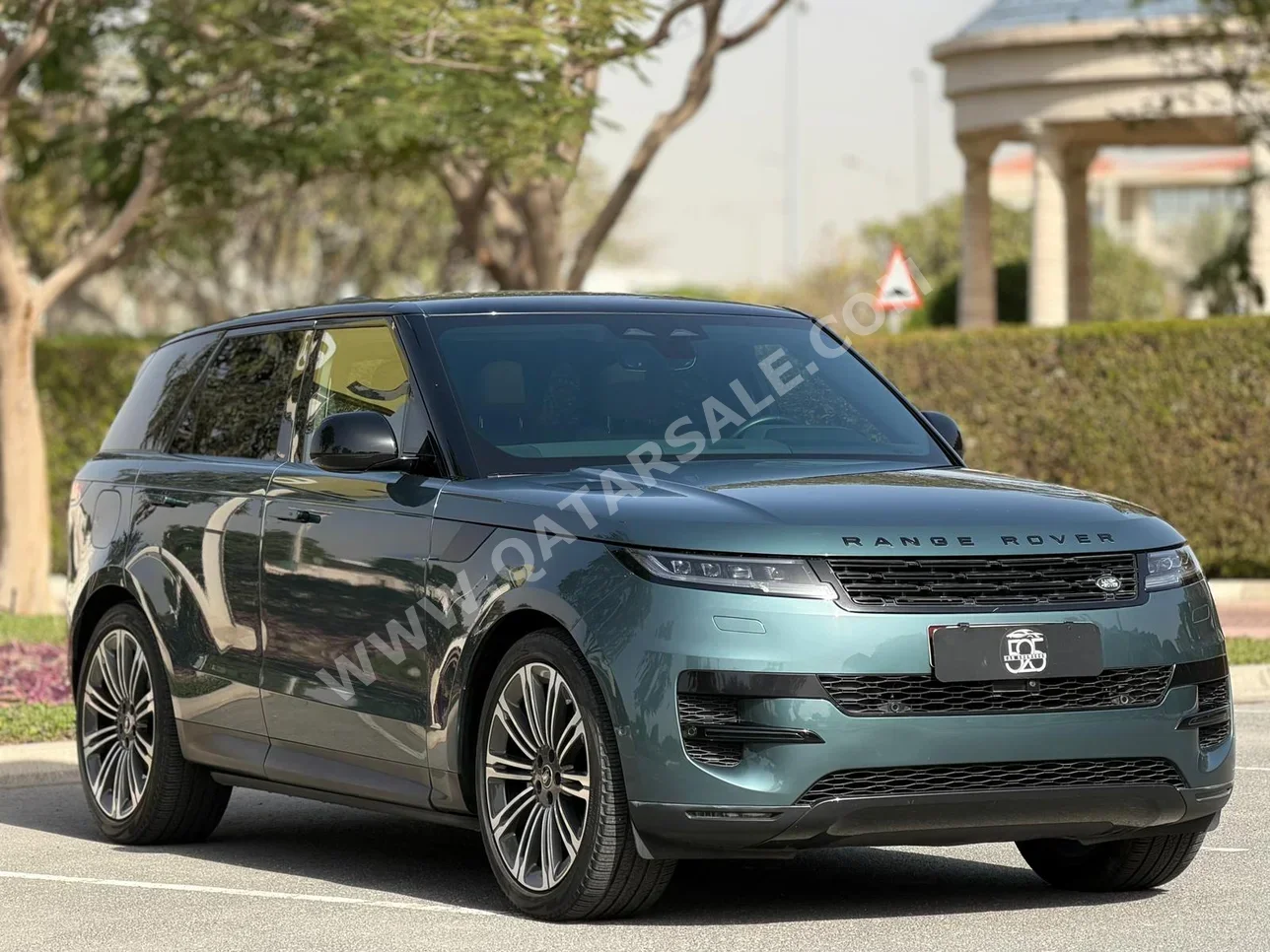 Land Rover Range Rover Sport 2024 Automatic 29,000 Km 6 Cylinder Four Wheel Drive (4WD) SUV Green With Warranty