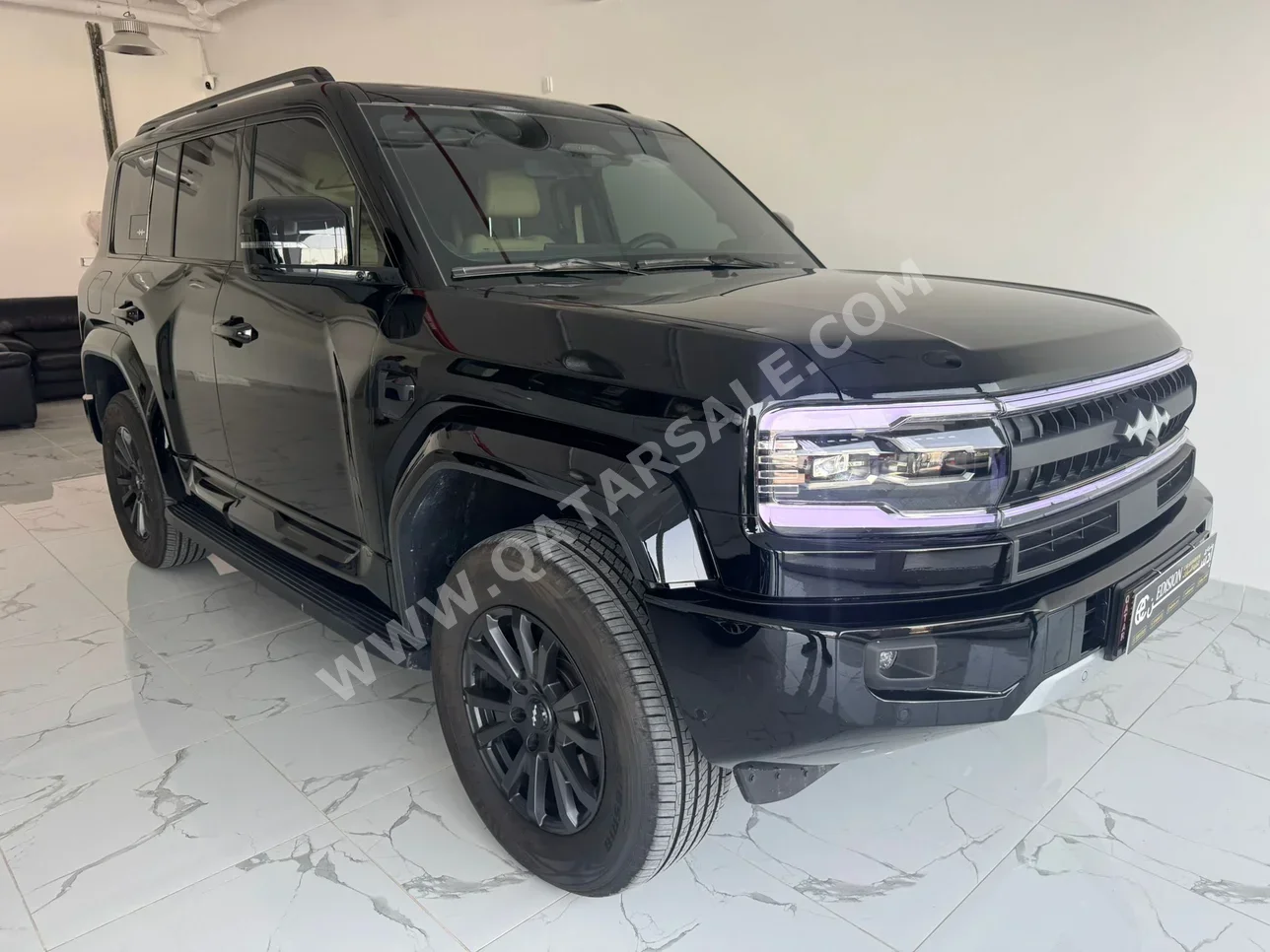 بي واي دي  ليوبيرد 5  الترا 5  2025  اوتوماتيك  17,400 كم  4 سلندر  دفع رباعي  اس يو في  أسود