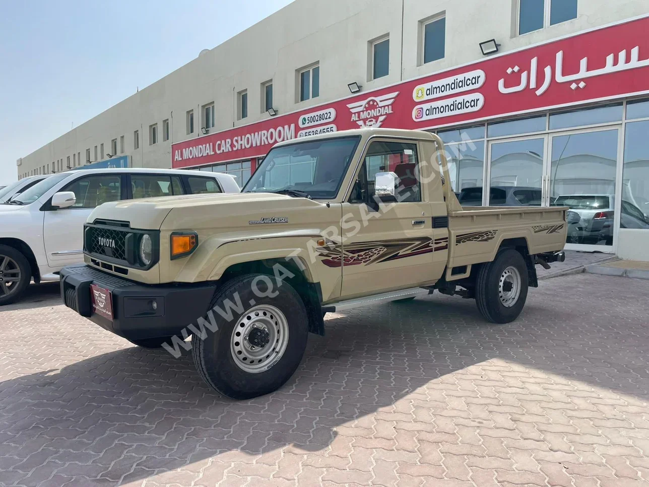 تويوتا  لاند كروزر  ال اكس  2024  اوتوماتيك  100,000 كم  6 سلندر  دفع رباعي  بيكب  بيج
